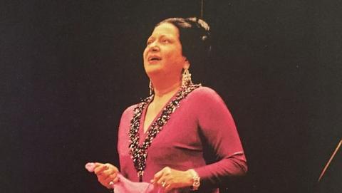 Ysabel Saïah Baudis invitée d’une conférence sur Oum Kalsoum